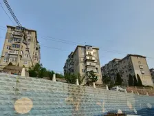 启新街市场倒置房单价不到四千便宜出售