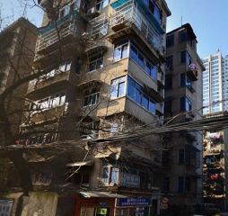 东塘地铁口拎包入住单位2房有门卫院子随时看房