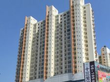 安盛花园,楼下人工湖,出行方便。
