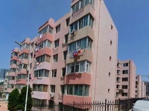 步梯洋房,使用面积大,视野好,光线足。