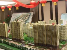 精装复式,小高层,一梯两户,一二楼复式,带院子