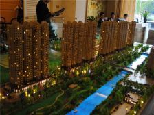 全新精装修,采光透亮,出行方便,银泰商圈购物便利