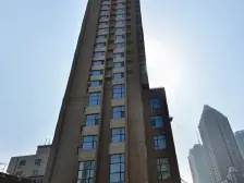 西岗区新开路长江杰座两室南向精装修采光好视野开阔