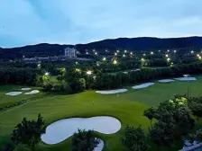 上叠别墅,两层半实用400平面积,150万精装修