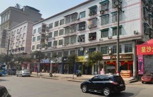 众鑫建材市场次新小区临中南大市场三一路和板仓路交界