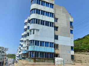 天富山庄二楼南北精装拎包住采光好诚售