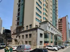 人民路上三室精装修拎包住位置好