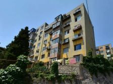 解放路青云街商圈配套齐全出行方便近地铁采光好