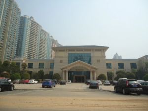 恒大雅苑双地铁临月湖上金鹰明德的精装三房