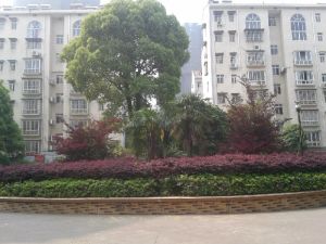 红星农博住宅小区4室1厅南北