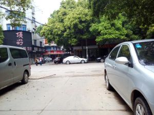 欣欣新村 4室2厅 南