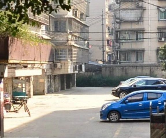 小区相关图