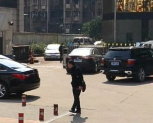 出售低楼层,满五唯一,近高桥商圈,交通方便,分摊面
