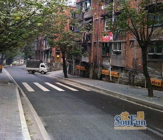 小区相关图