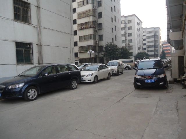 小区相关图
