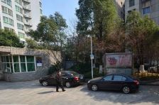 龙柏社区2室1厅南