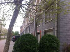 隆基枫华源5室2厅西