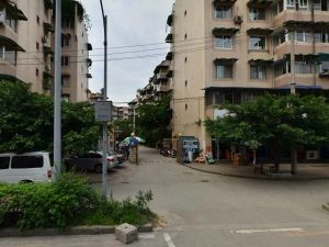 金桔花园一期5室1厅南