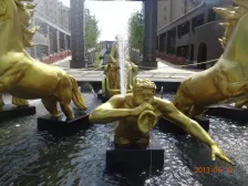 满五年,房子结构好,南北通透,人车分流的小区。