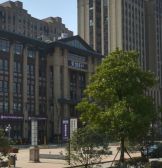 绿地中央花园4室2厅南北
