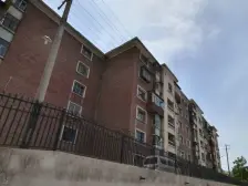 公交公司家属院单位房两居室无遮挡