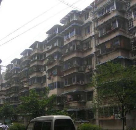 小区相关图