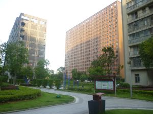 万国城三期自主精装3居拎包入住小高层南北通透