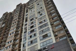 汽车西站广盛华苑精装一室一厅近地铁拎包住