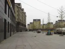 此房精装修,光线充足,配套设施齐全,交通便利、