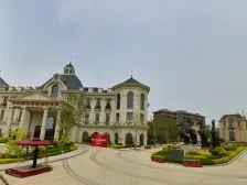 四楼带阁楼 南北朝向 小区中间位置 看房有钥匙