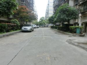 下民航宿舍低楼层带杂物间