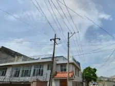 交通方便,小区环境好,人车分流。