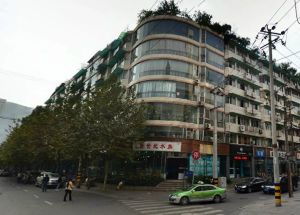西丁字街5号3室2厅南东南西北