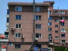 小区安静,房子地脚停车方便距离杏园近