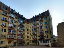 解放路青云街葵英街 无坡精装三楼出门就是地铁五号线