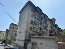 中山区 西山巷 1楼 几乎是清水 自己装修