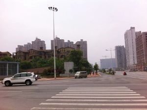业主诚心出售,本来是买给儿子的婚房,现在在国外发展