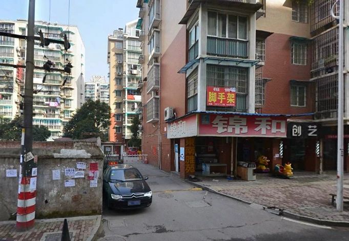 小区相关图