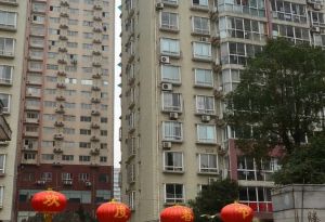 腾达家园 5室2厅 南