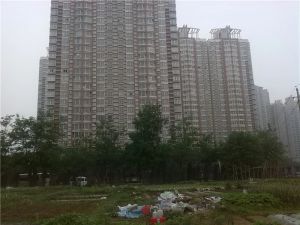 洛阳市高层次人才居住区4室2厅南北