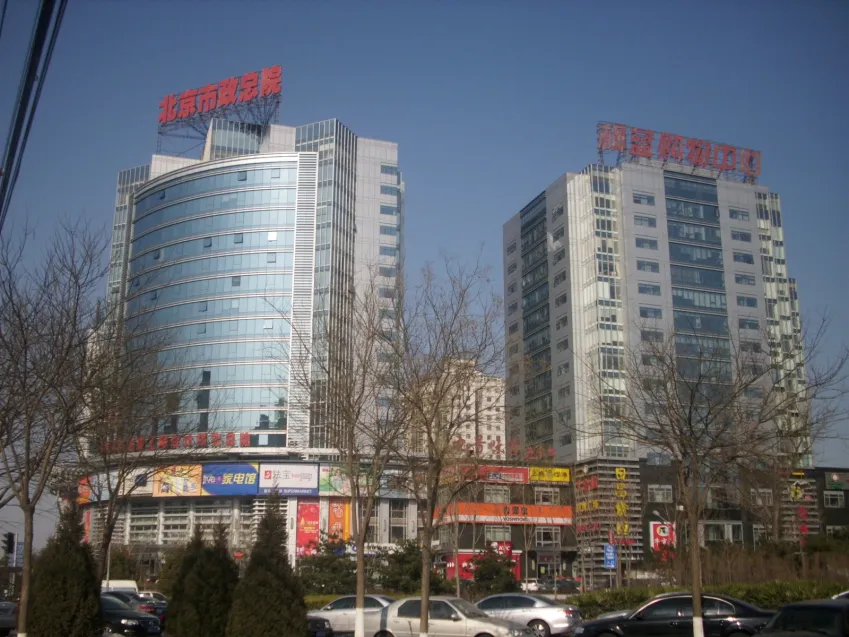 西直门学院路 枫蓝国际1000平 精装修特价 西环金运随看