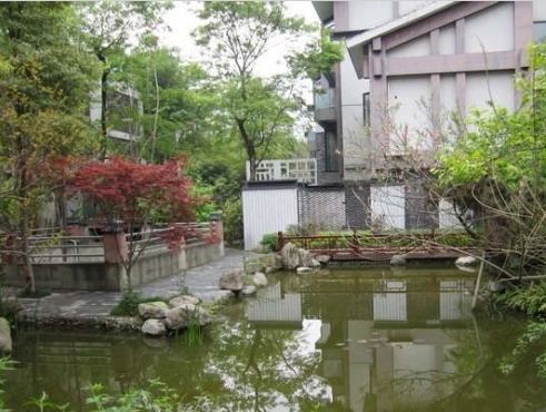 小区相关图