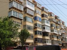 宁海路非顶楼,框架房,年代新,旁边就是市场,好停车