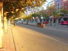 温馨佳苑 三期电梯房 5楼 带小房 租赁车位