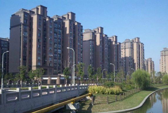 小区相关图