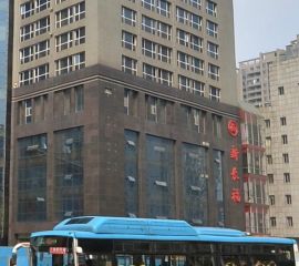 南湖路黄土岭双地铁口交通方便