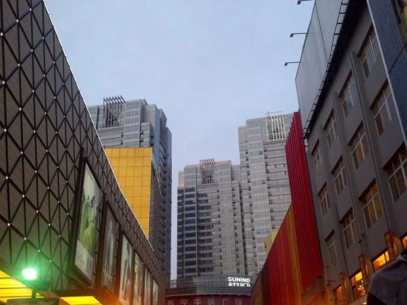 苏宁电器广场实景图