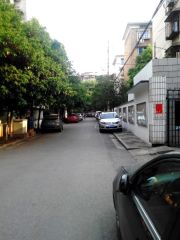 梨子山小区 1室1厅 南