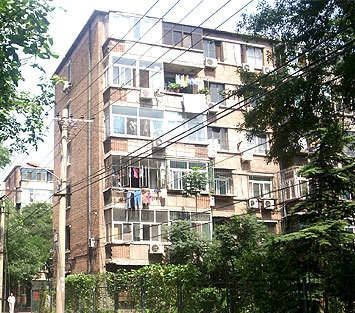 高梁桥斜街实景图