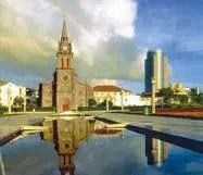 老外滩商住楼实景图